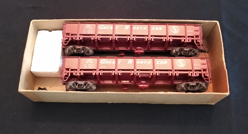 GN Side Dump Cars
